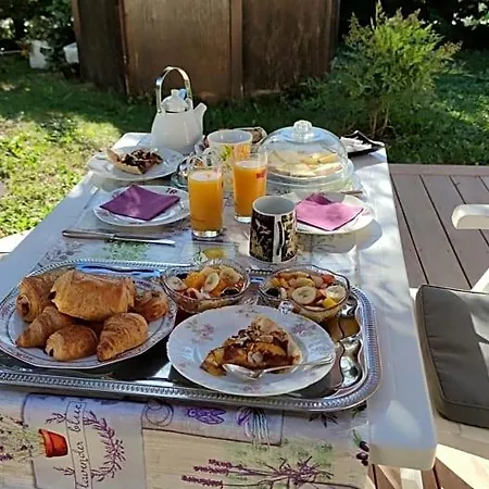 Comme évidence Couette-café